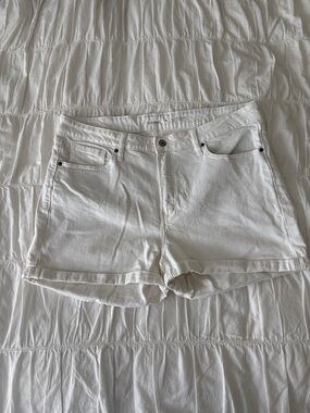 Old Navy White Denim Rolled-Hem Shorts
